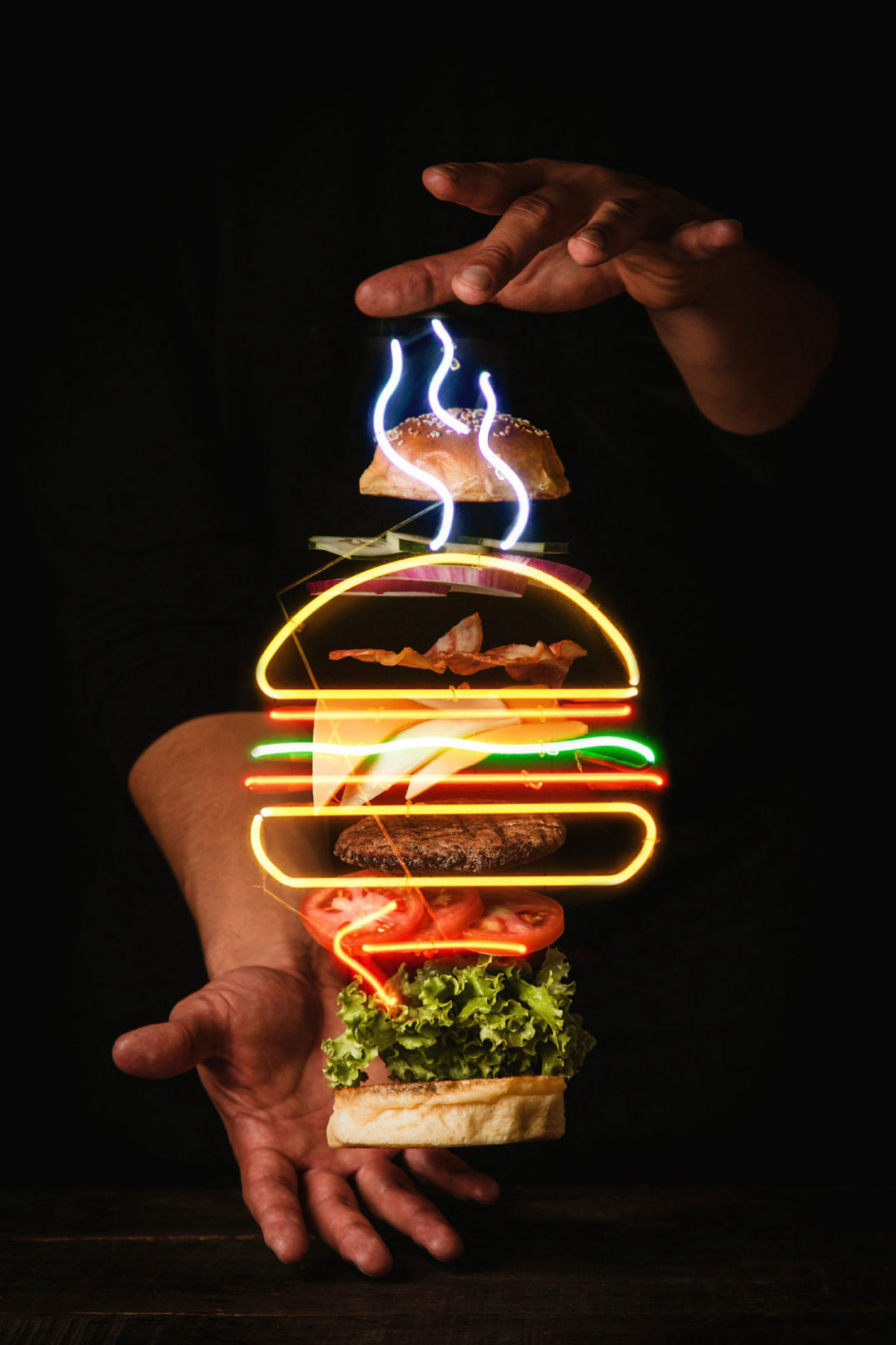 ejemplo de luminosos y especiales en vallas de publicidad en Madrid